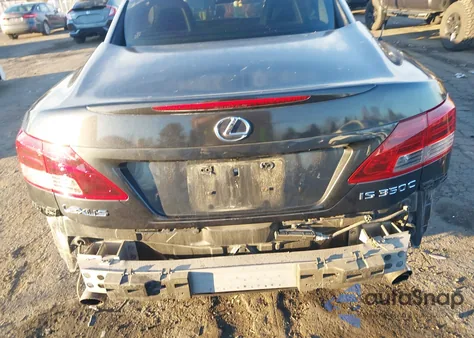 2010 Lexus Is 350C z USA, uszkodzony, nr VIN JTHFE2C25A2501152